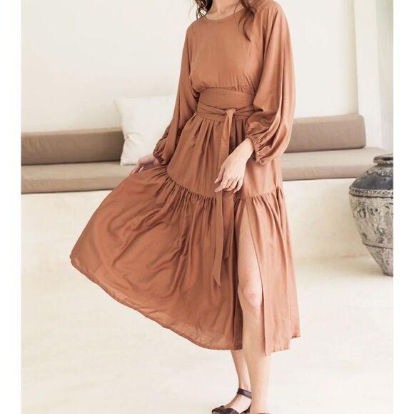 ELF HANDMADE long sleeve Thalia tiered midi dress - Picture 2 of 10